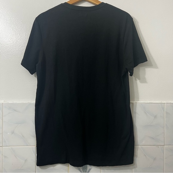 Unisex Old Navy M Black Equality Love Wins June Pride Month Graphic T-Shirt Top - Picture 3 of 6